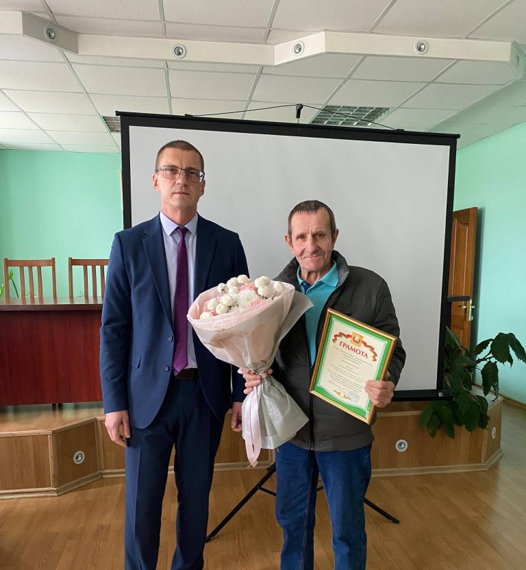 В Гомельлеспроекте сегодня проводили на заслуженный отдых водителя Владимира Бужана.